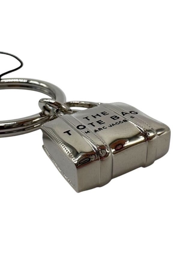 MAR JACOBS - KEYCHAIN SILVER TOTE BAG - Image 4